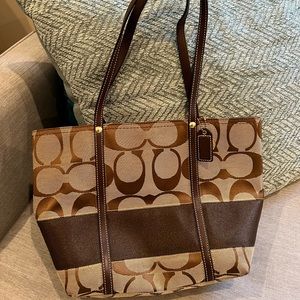 Coach brown handbag. Used.